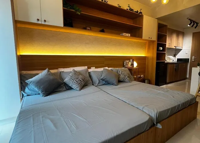 In Red Residences -self Check-in - Fast Wi-fi Appartement Manille