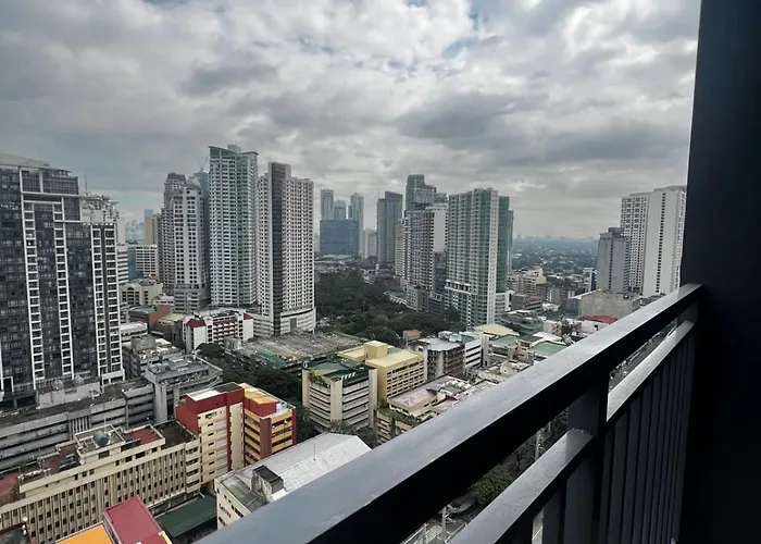 In Red Residences -self Check-in - Fast Wi-fi Appartement
