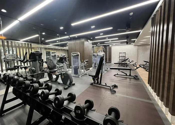In Red Residences -self Check-in - Fast Wi-fi Appartement Manille